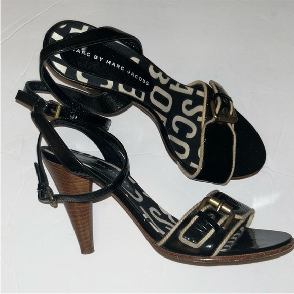 Black and white Marc by Marc Jacobs sandals - Picture 3 of 4